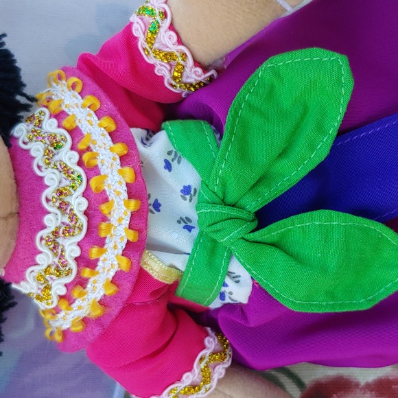 Vintage Disney Parks It's a Small World India Doll with Veil 9" x 5" NWT - Picture 7 of 11